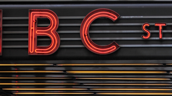 Med thumb nbc sign try again