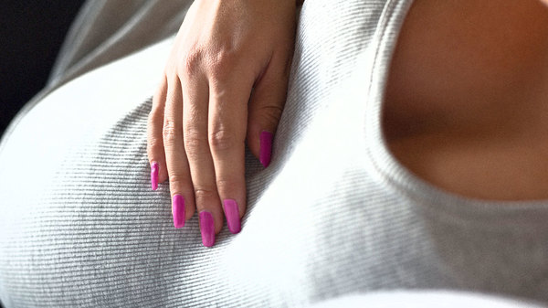 Med thumb pregnant