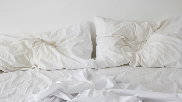 Med thumb sheets and pillows
