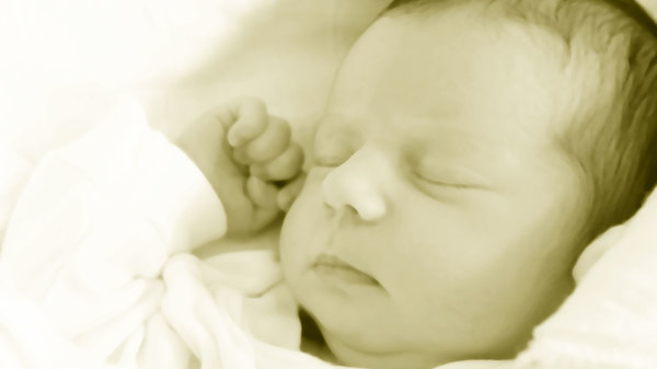 Med thumb baby sleeping 6 9 months