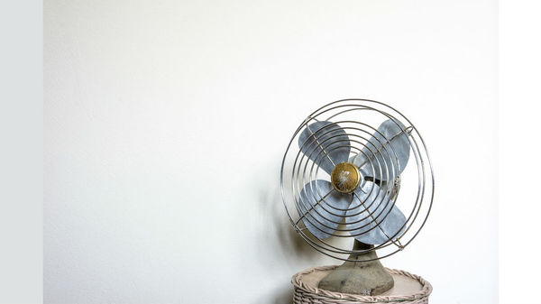 Med thumb fan death main main