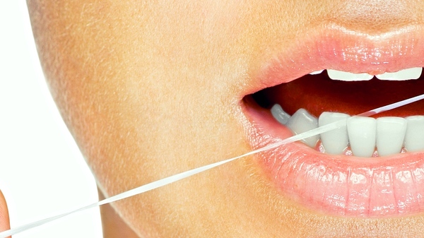 Med thumb floss